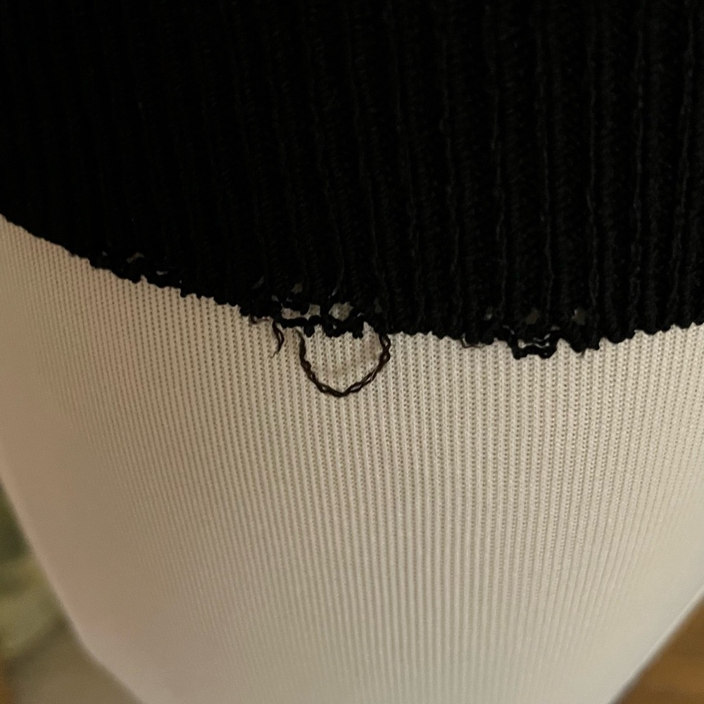 St. John Basic Tank Top - image 3